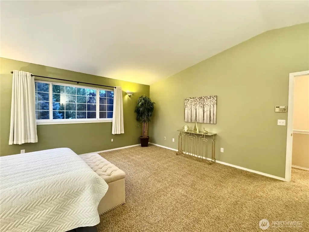 18319 Driftwood Drive E Lake Tapps WA 98391