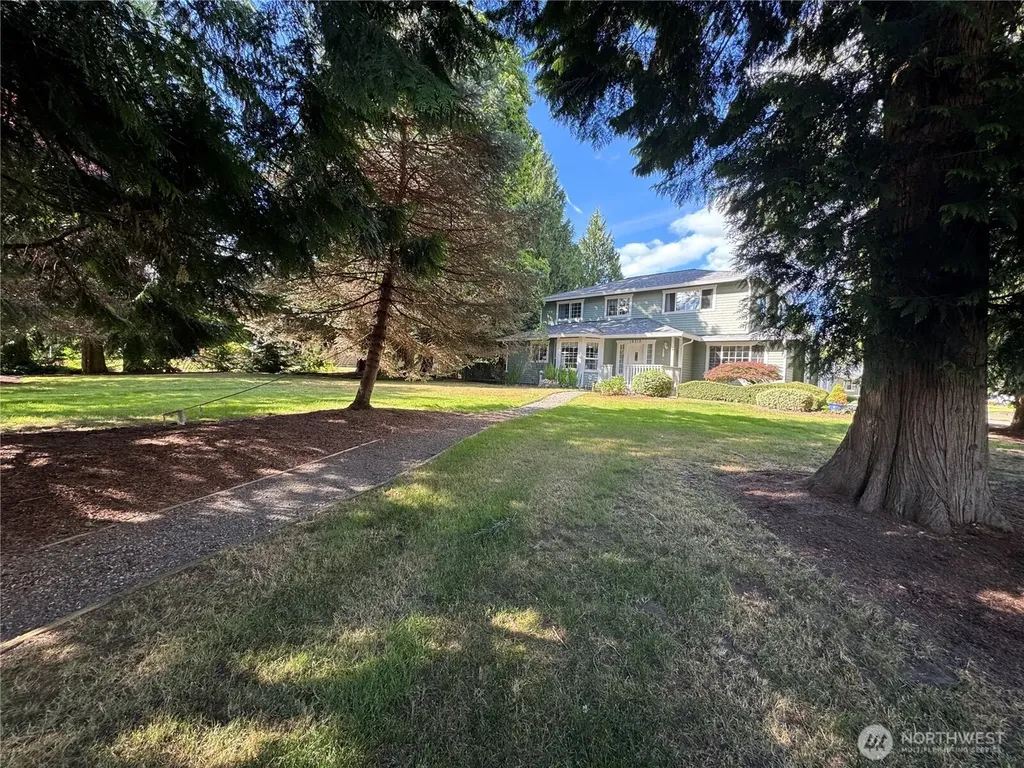 18319 Driftwood Drive E Lake Tapps WA 98391