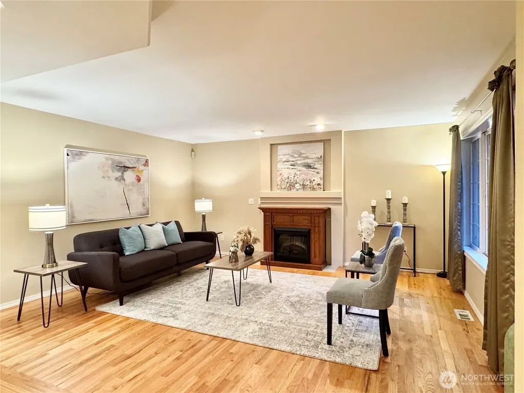 18319 Driftwood Drive E Lake Tapps WA 98391