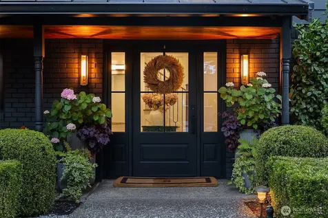 7306 Island Crest Way Mercer Island WA 98040