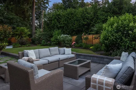 7306 Island Crest Way Mercer Island WA 98040