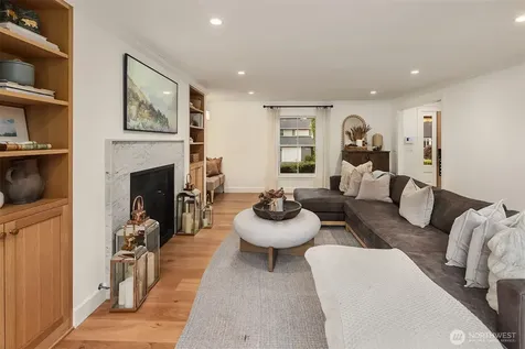 7306 Island Crest Way Mercer Island WA 98040
