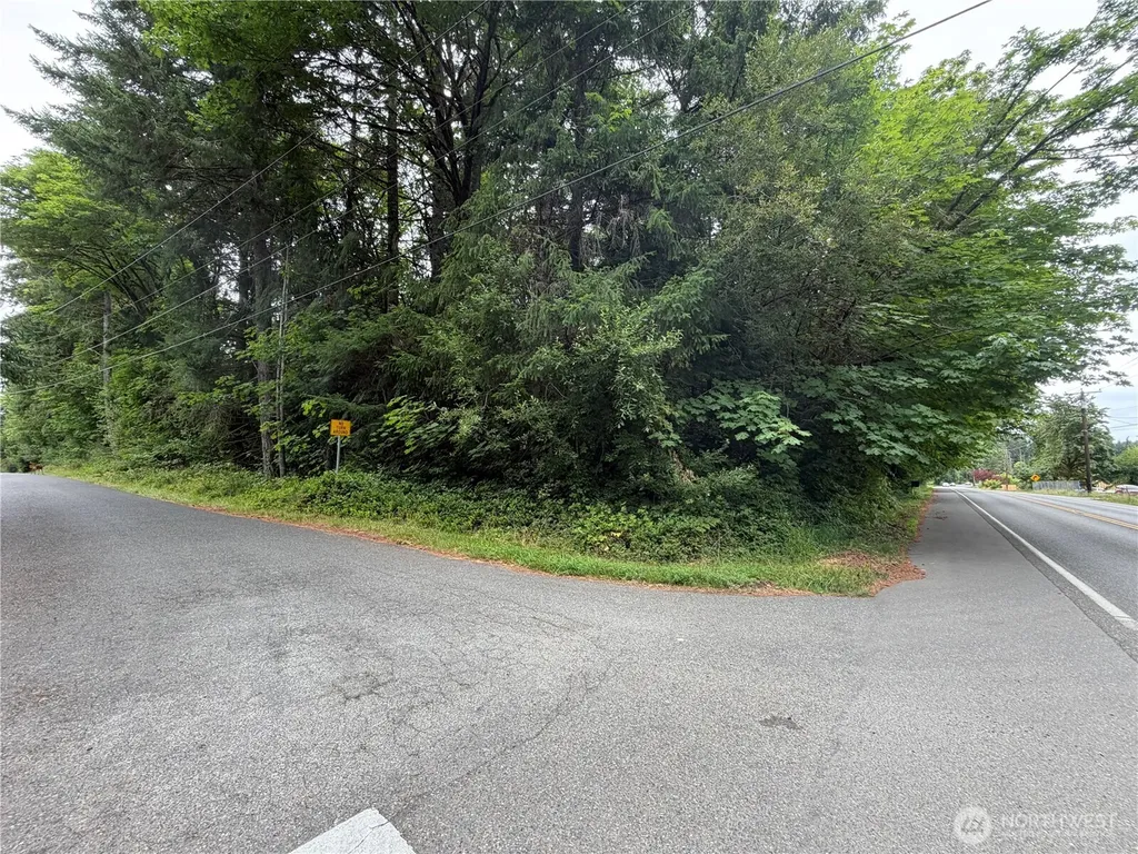 3817 Boston Harbor Road NE Olympia WA 98506