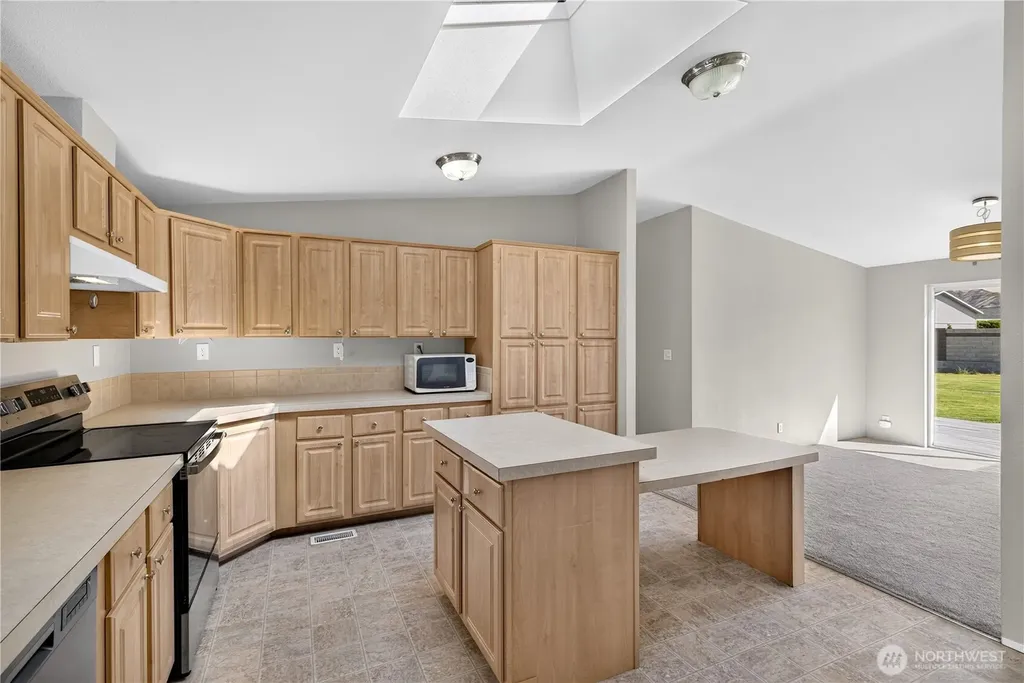 204 Davidson Boulevard SW Mattawa WA 99349