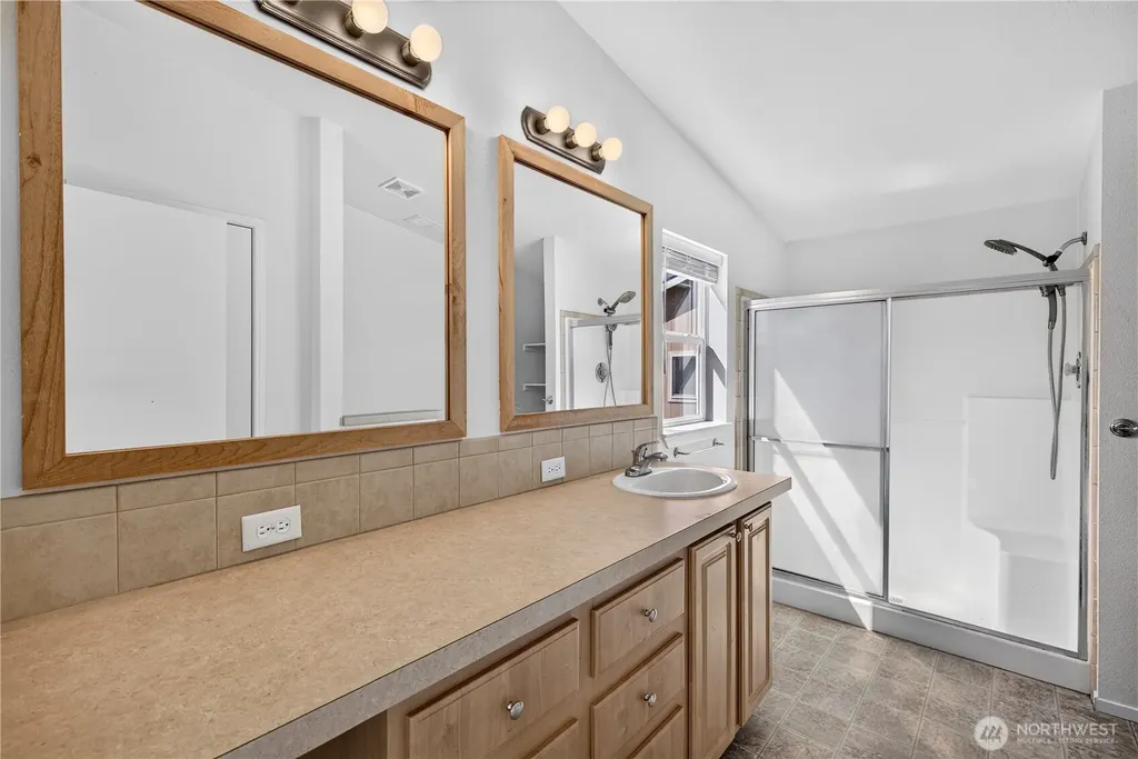 204 Davidson Boulevard SW Mattawa WA 99349