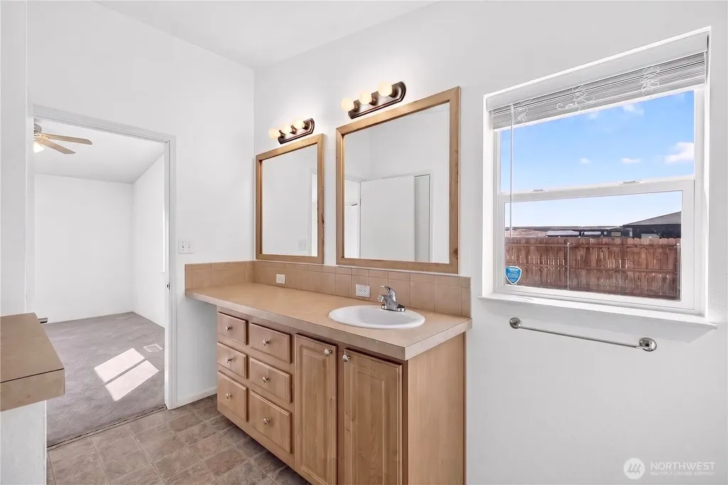 204 Davidson Boulevard SW Mattawa WA 99349