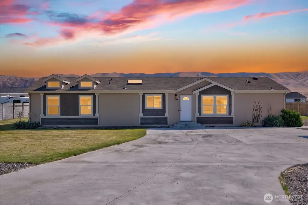 204 Davidson Boulevard SW Mattawa WA 99349