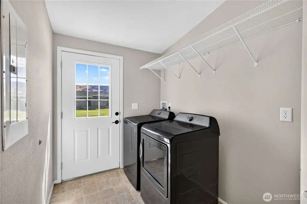 204 Davidson Boulevard SW Mattawa WA 99349