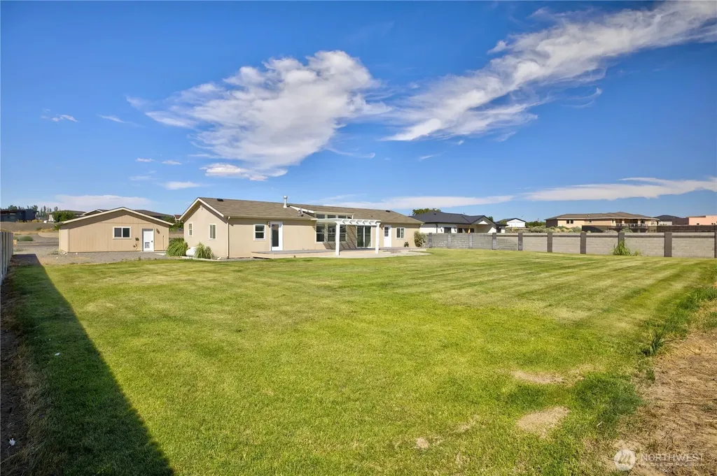 204 Davidson Boulevard SW Mattawa WA 99349