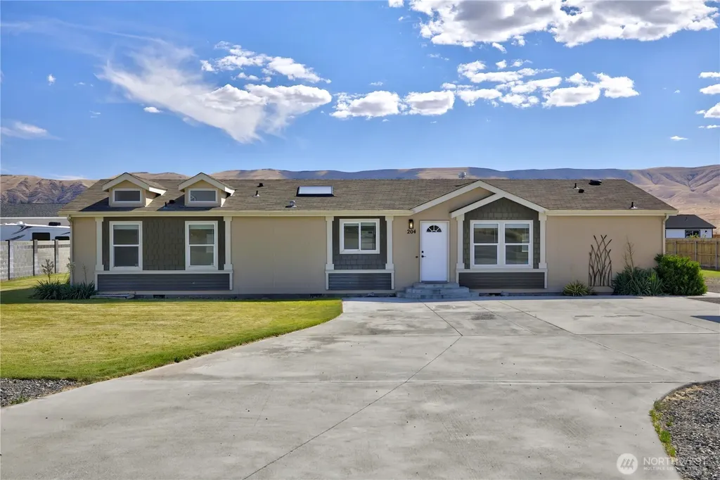 204 Davidson Boulevard SW Mattawa WA 99349