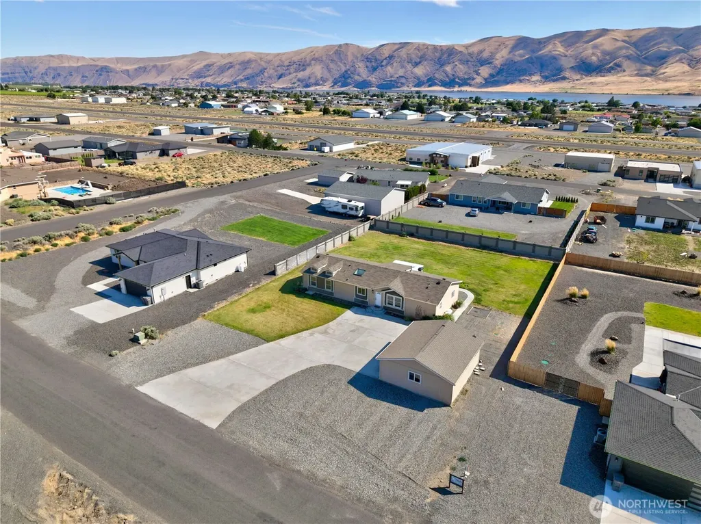204 Davidson Boulevard SW Mattawa WA 99349