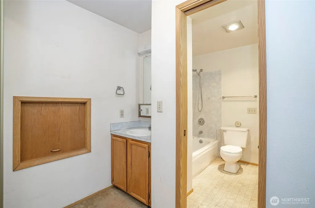 5208 63rd Avenue Ct W University Place WA 98467
