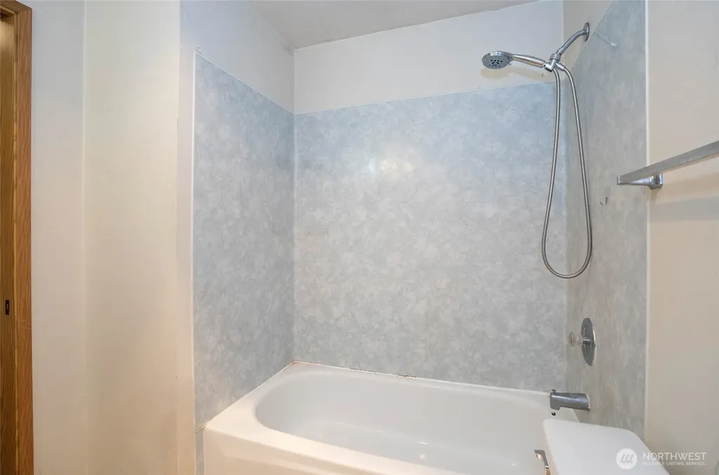 5208 63rd Avenue Ct W University Place WA 98467