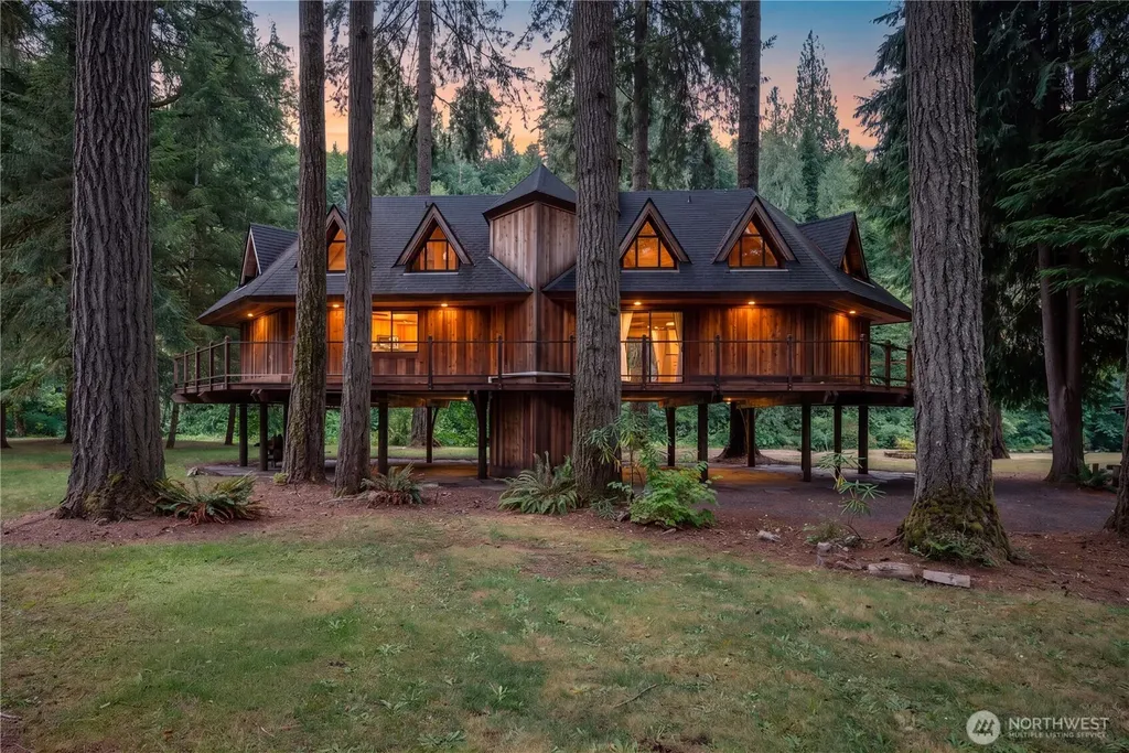 211 Laverne Drive Kalama WA 98625