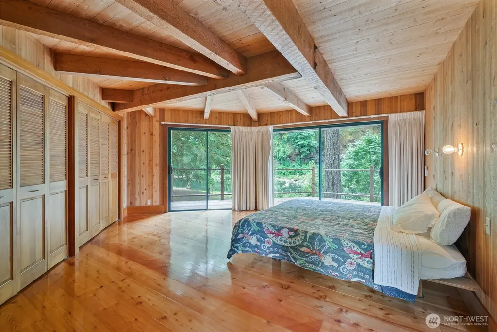 211 Laverne Drive Kalama WA 98625