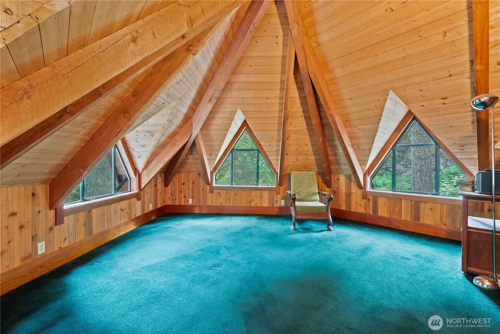211 Laverne Drive Kalama WA 98625