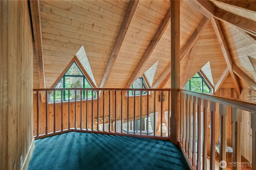 211 Laverne Drive Kalama WA 98625