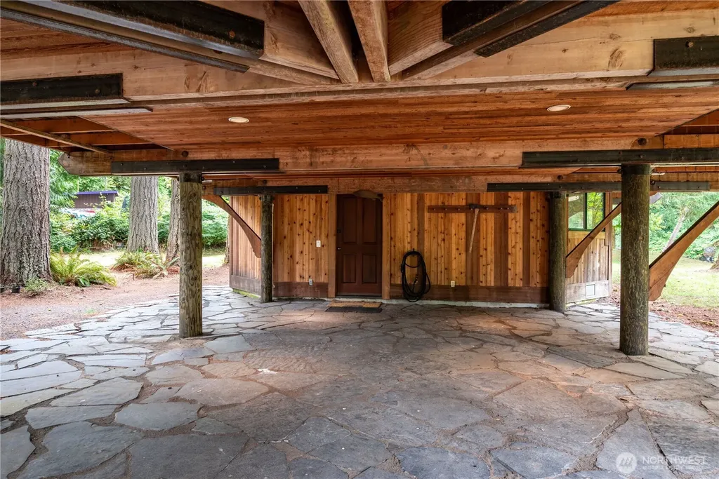 211 Laverne Drive Kalama WA 98625