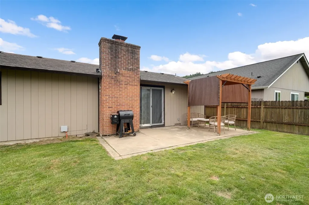 118 Janice Avenue Longview WA 98632