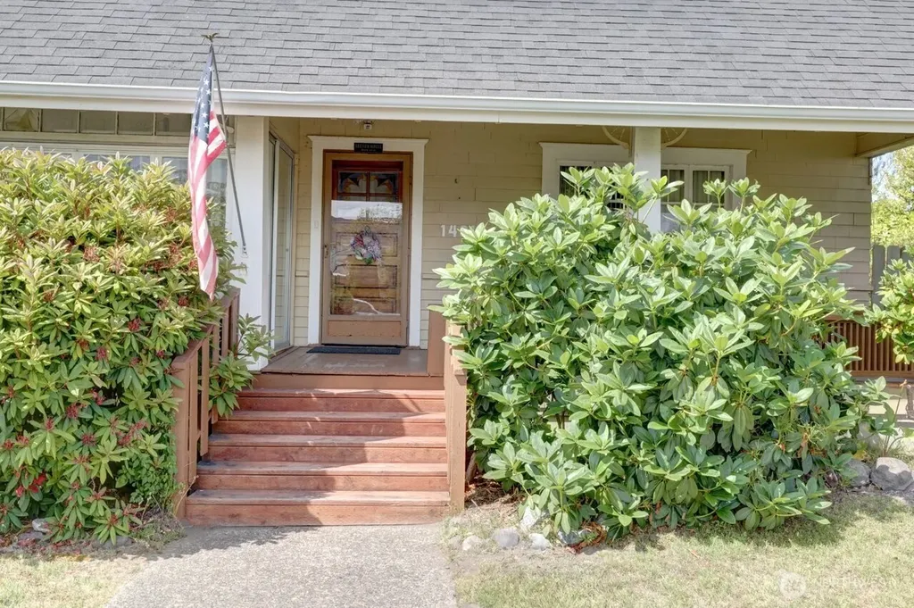 1401 262nd Place Ocean Park WA 98640