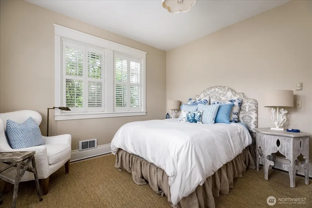 5936 Cedar Street Freeland WA 98249