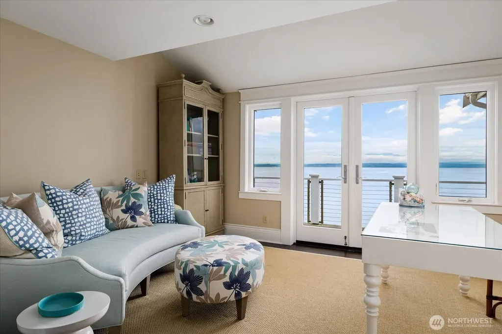 5936 Cedar Street Freeland WA 98249