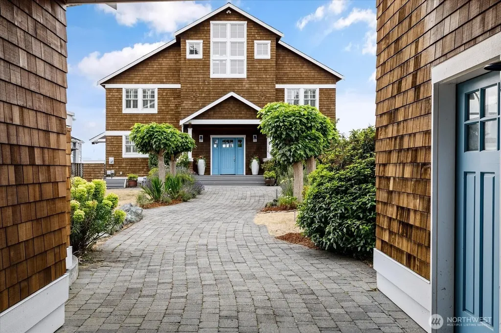 5936 Cedar Street Freeland WA 98249