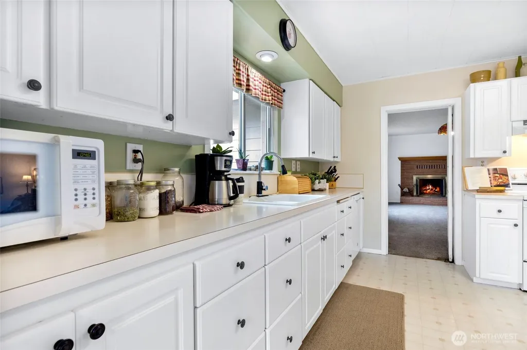 13312 19th Avenue NE Tulalip WA 98271