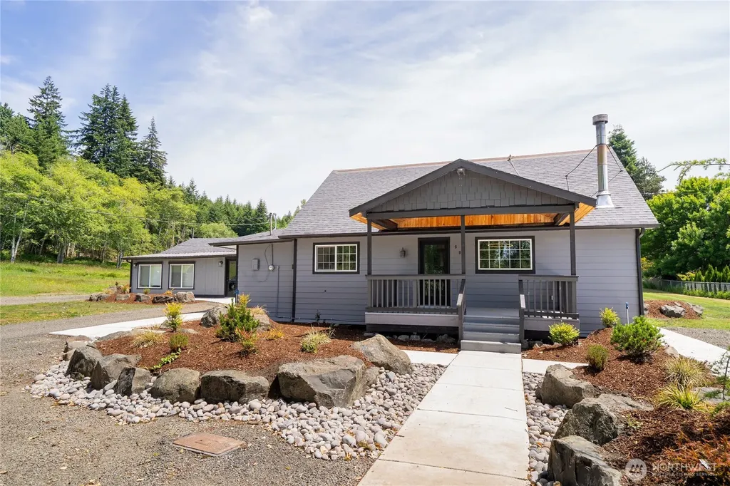 606 N 5th Street Elma WA 98541