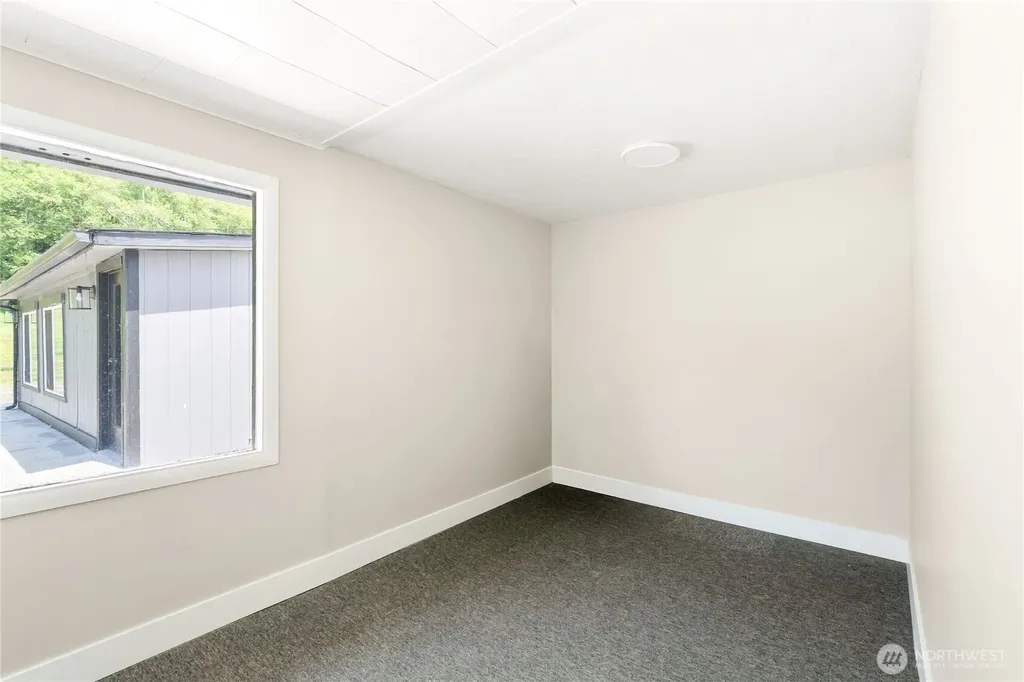 606 N 5th Street Elma WA 98541