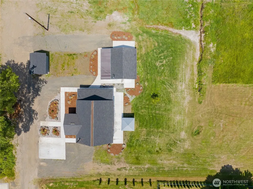 606 N 5th Street Elma WA 98541