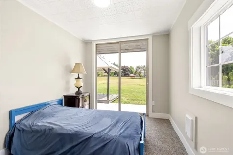 606 N 5th Street Elma WA 98541