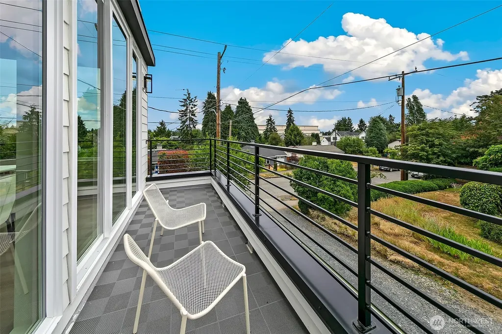 9815 Linden Avenue N Seattle WA 98103