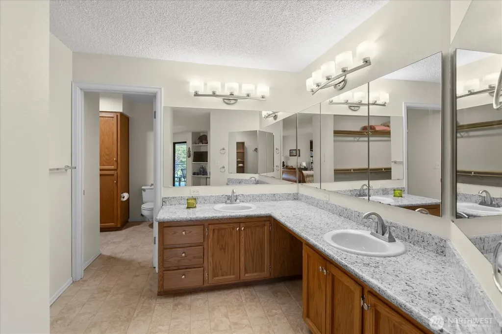 524 Maple Street Edmonds WA 98020