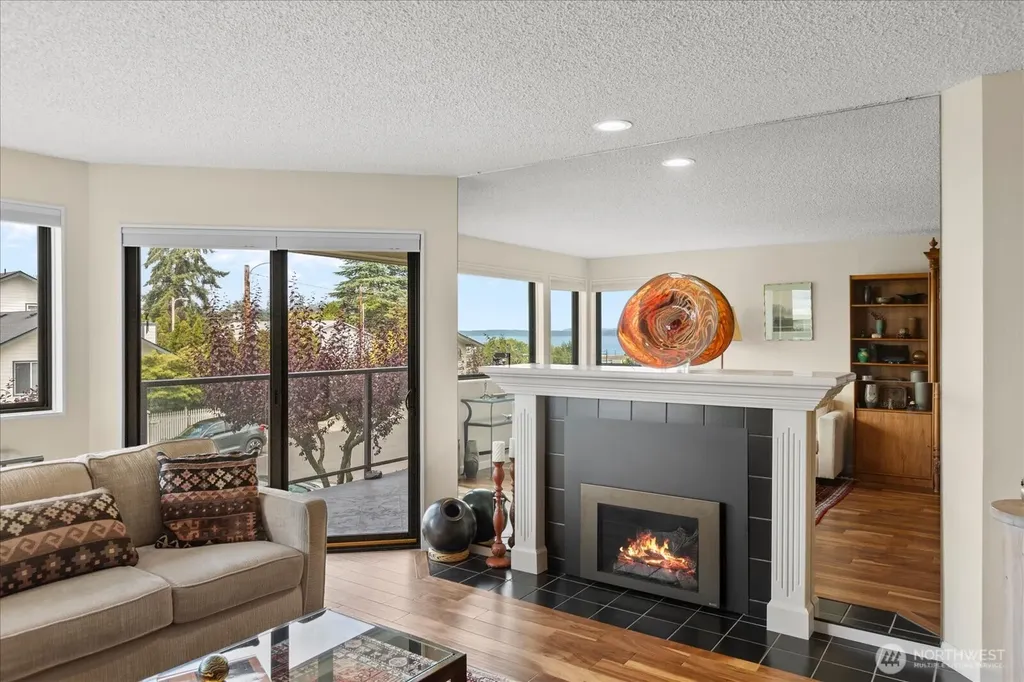 524 Maple Street Edmonds WA 98020