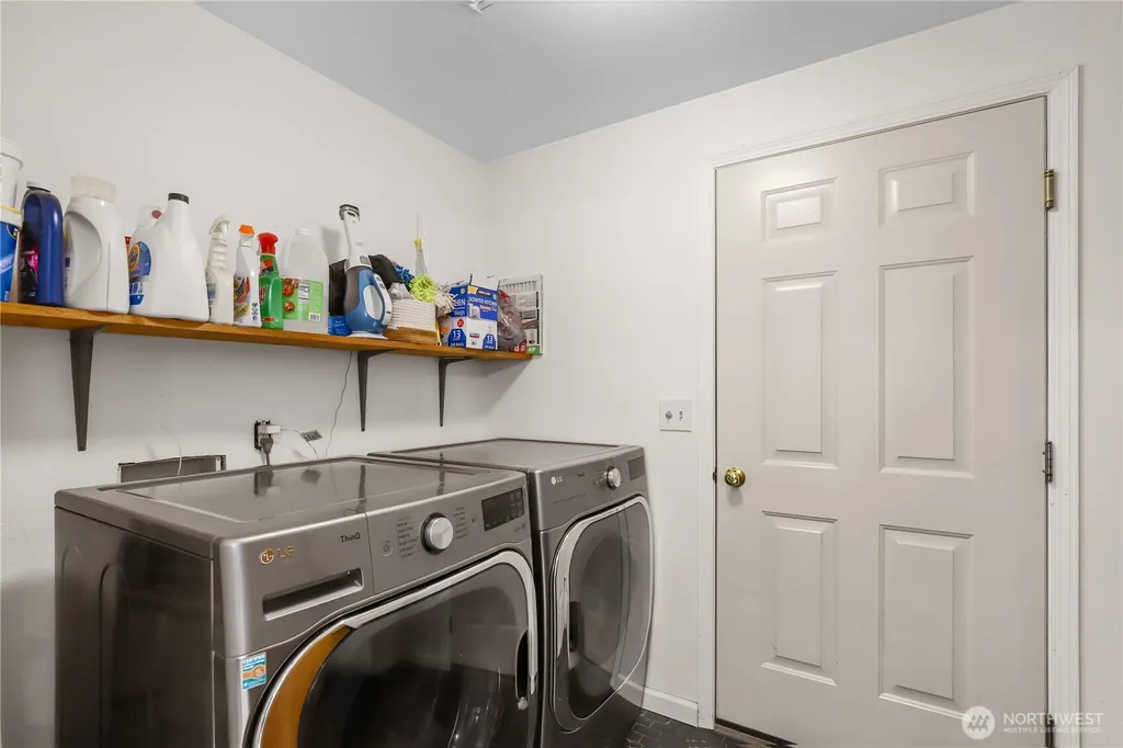 19411 112th Avenue E Graham WA 98338