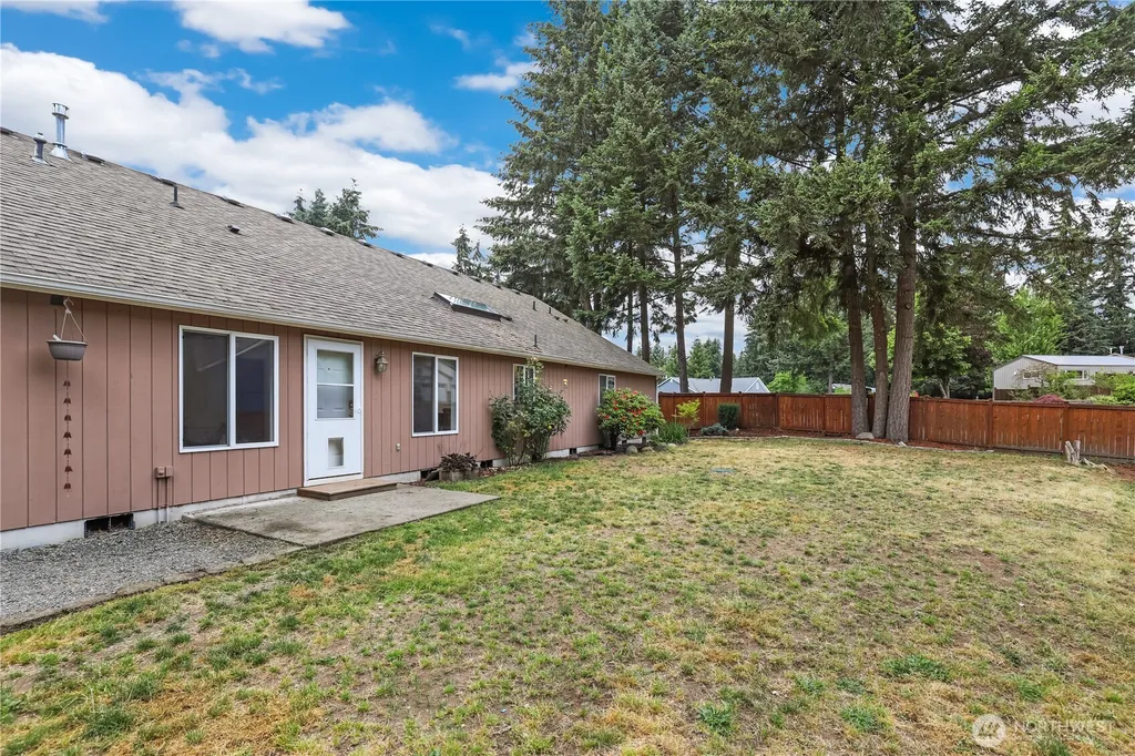 19411 112th Avenue E Graham WA 98338