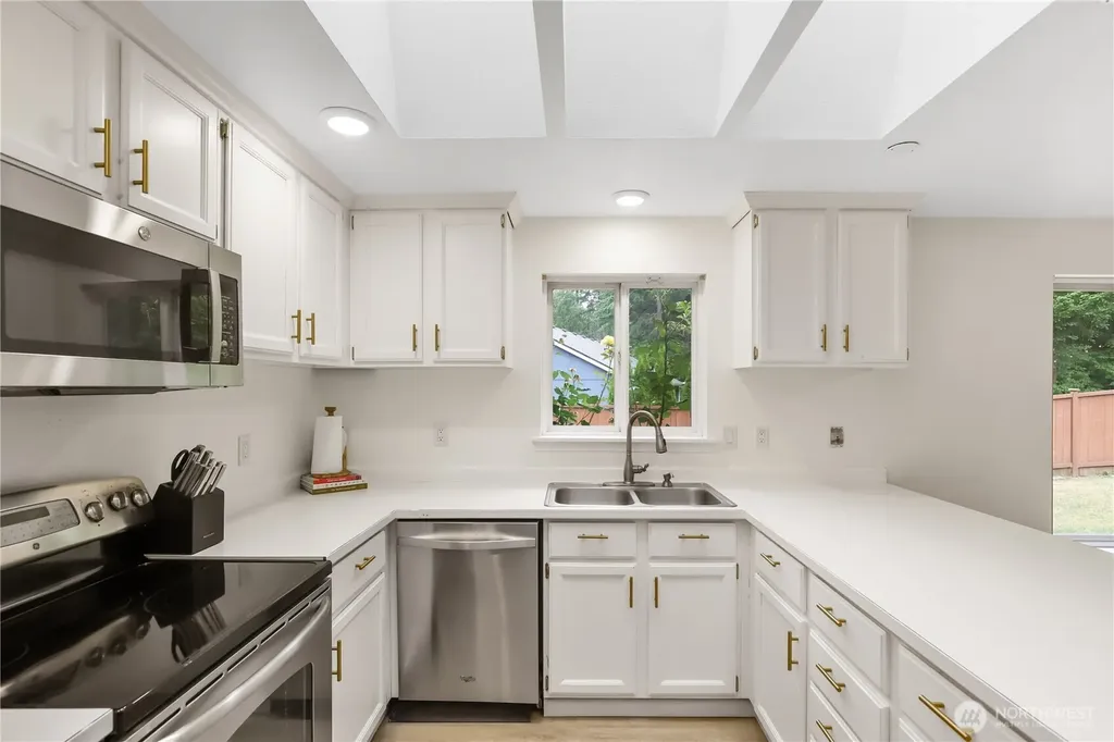 19411 112th Avenue E Graham WA 98338
