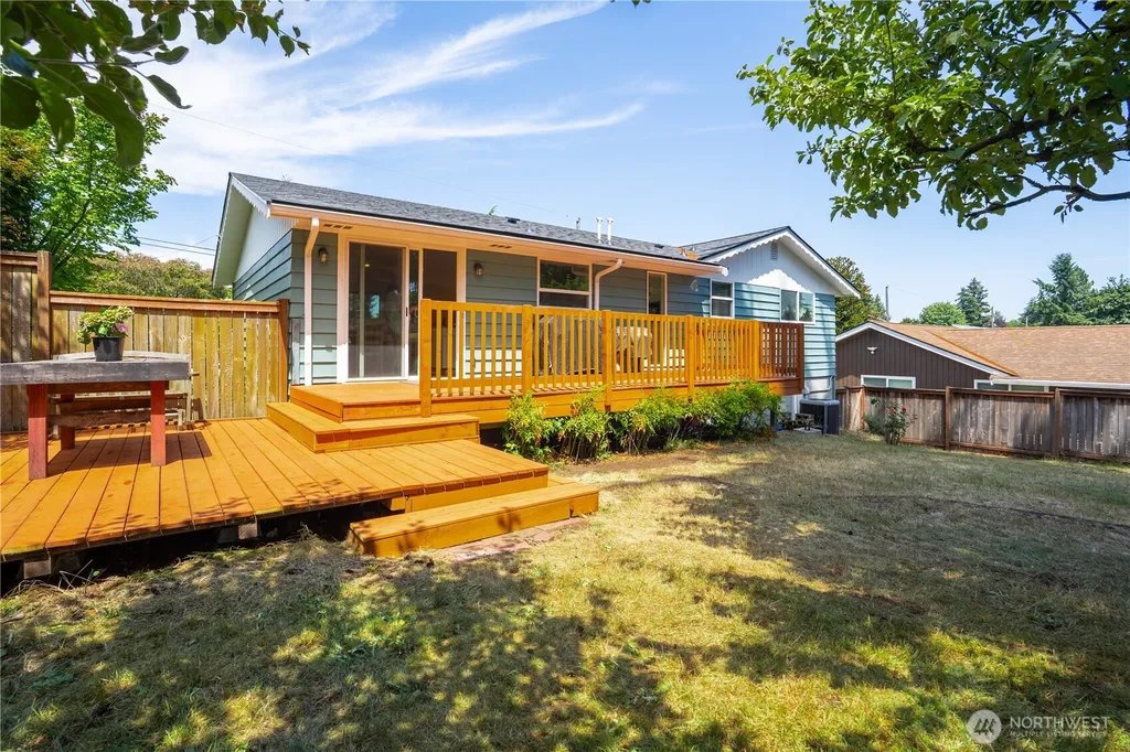 5230 N 10th Street Tacoma WA 98406
