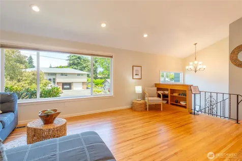5230 N 10th Street Tacoma WA 98406