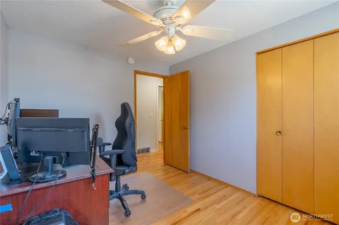5230 N 10th Street Tacoma WA 98406