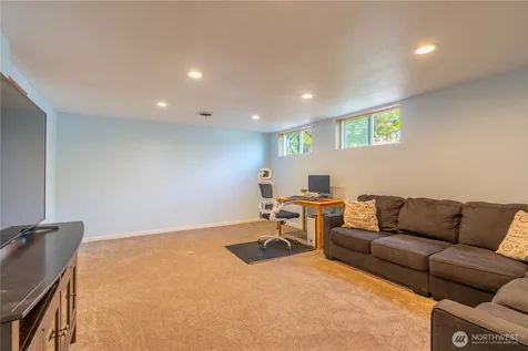 5230 N 10th Street Tacoma WA 98406