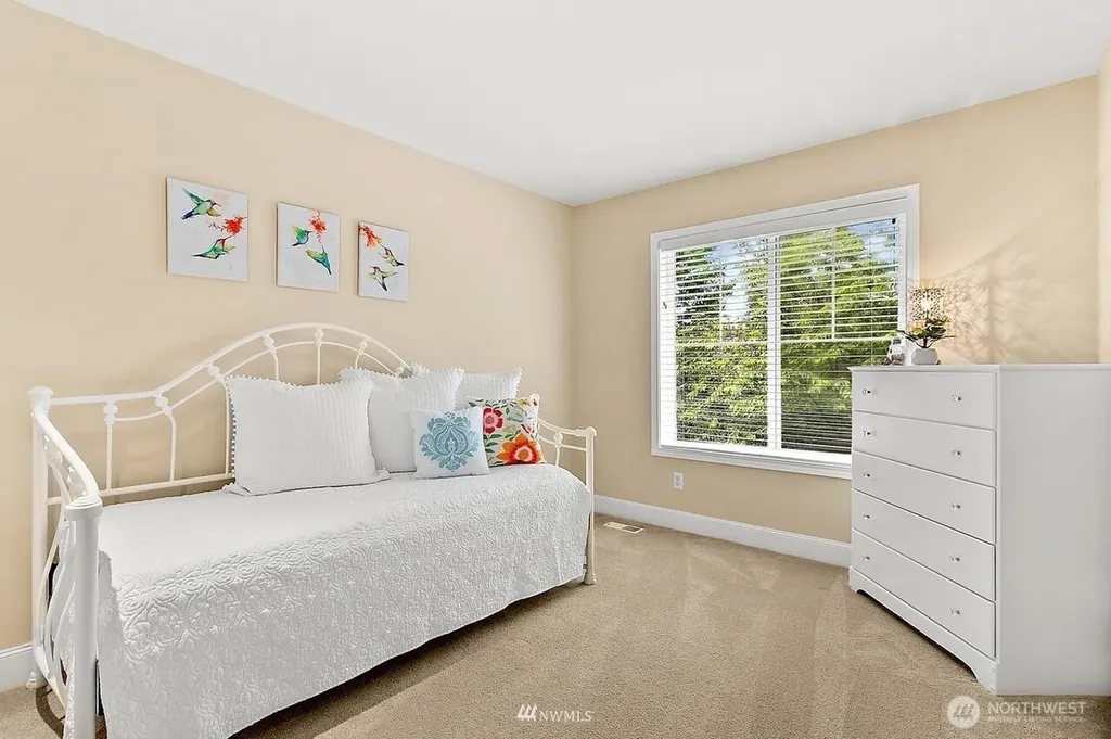 24504 SE 3rd Court Sammamish WA 98074