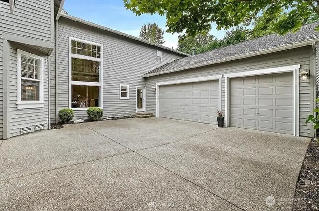 24504 SE 3rd Court Sammamish WA 98074