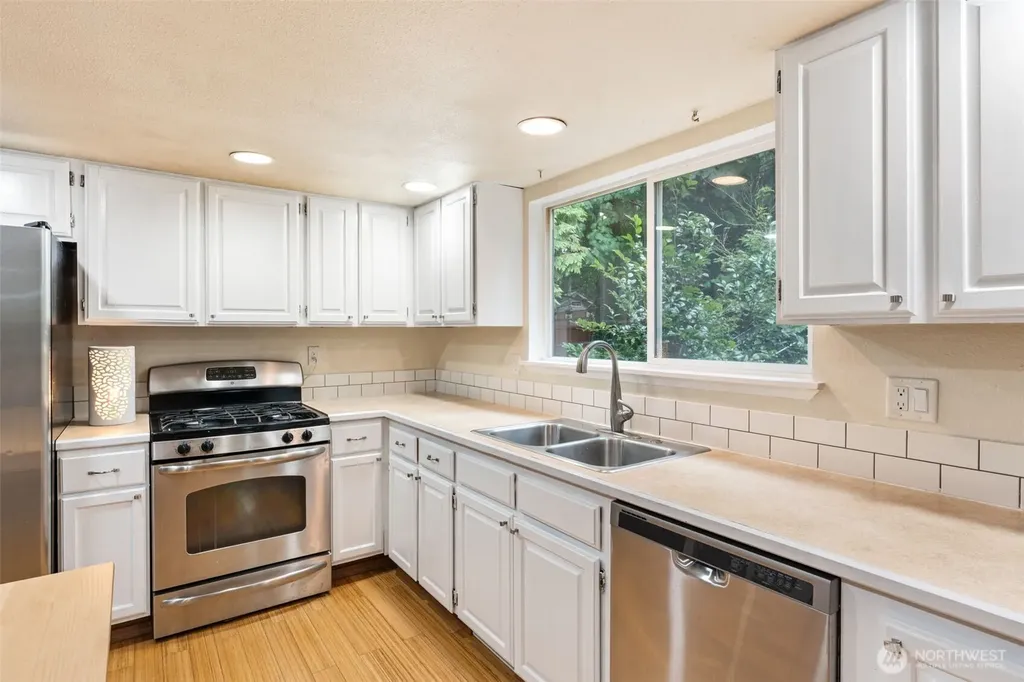 6328 Tralee Drive NW Olympia WA 98502