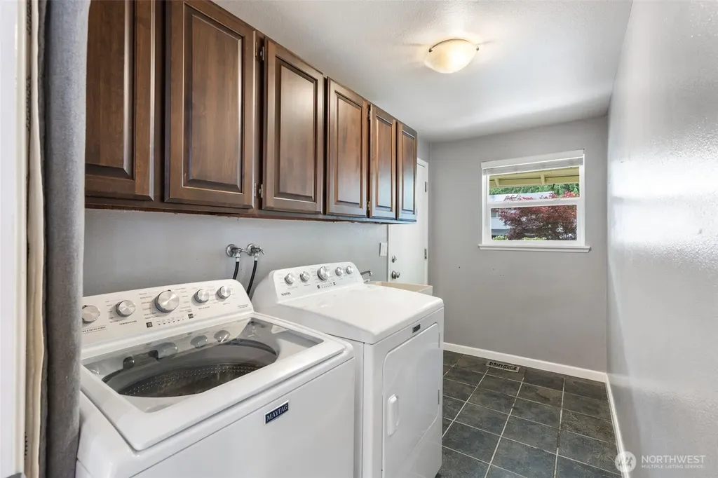 6328 Tralee Drive NW Olympia WA 98502