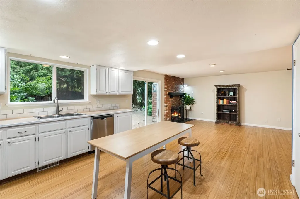 6328 Tralee Drive NW Olympia WA 98502