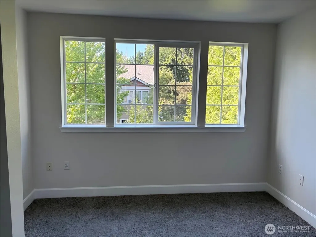 11023 SE 240th Street Kent WA 98031