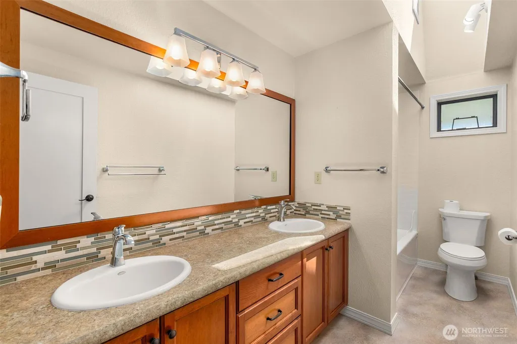 2315 Buckingham Drive SE Olympia WA 98501