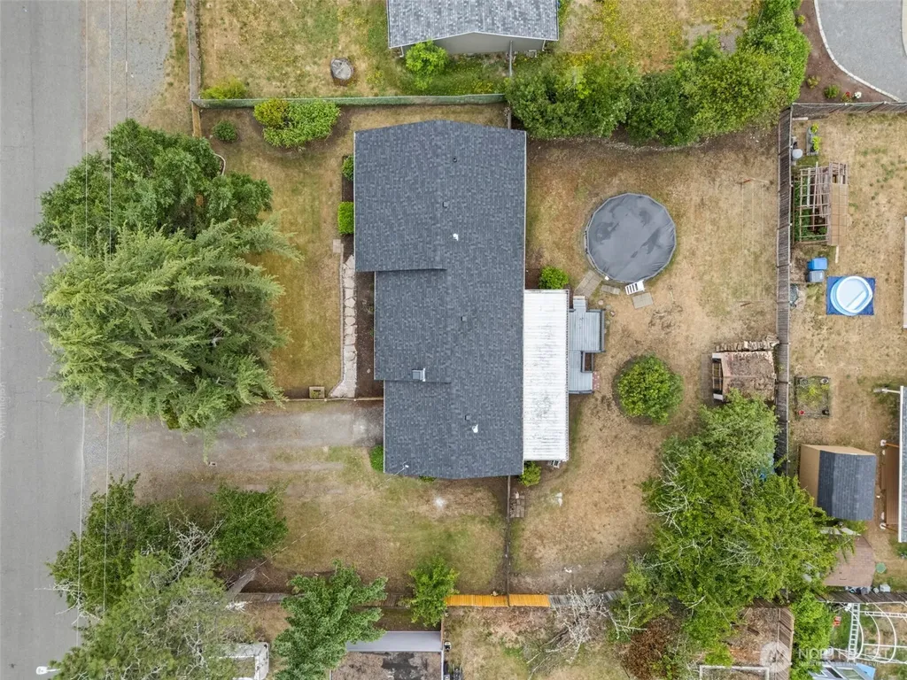 8811 SW Wildwood Avenue Lakewood WA 98498